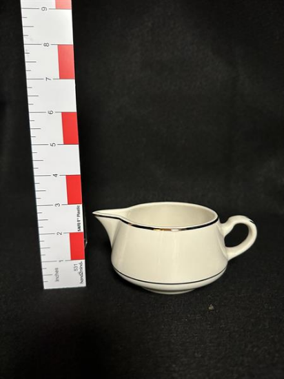Picture of Ivory Creamer 11oz