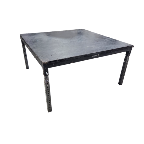 Picture of 4'x4' Outdoor Staging