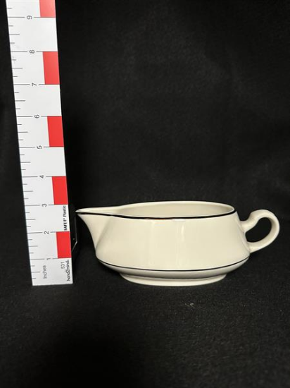 Picture of Ivory 16oz Gravy/Sauce Boat